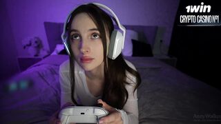 Fucking My Roommate While She's Playing Video Game - Anny Walker