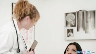 Im sucking on my milf stepmoms tits behind the doctors back